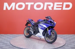 Yamaha YZF-R1
