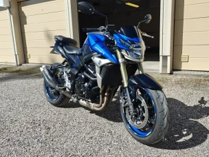 Suzuki GSR