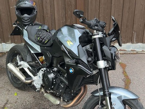 BMW F