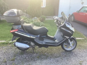 Piaggio X8