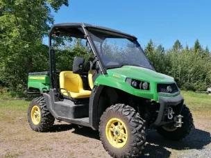 John Deere Gator