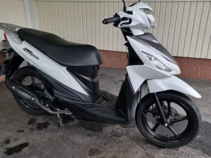 Suzuki UK110