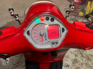 Vespa GTS