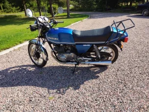 Suzuki GS