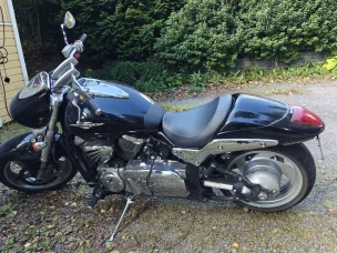 Suzuki Intruder