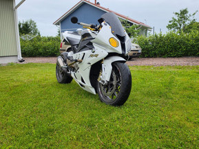 BMW S