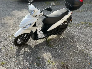 Suzuki UK110