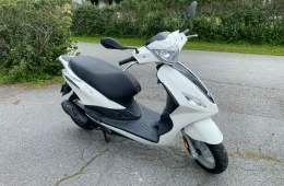 Piaggio Fly