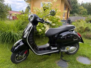 Vespa GTS