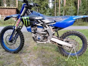 Yamaha YZF