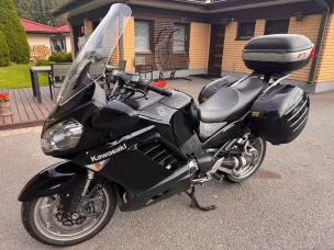 Kawasaki GTR