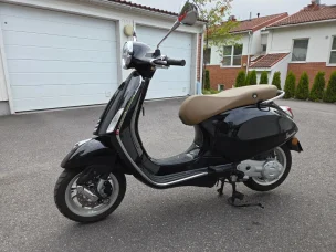 Vespa LX