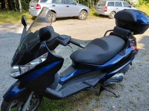 Piaggio X8