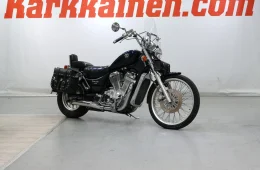 Suzuki VS
