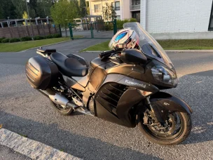 Kawasaki GTR
