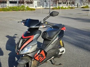 Aprilia SR