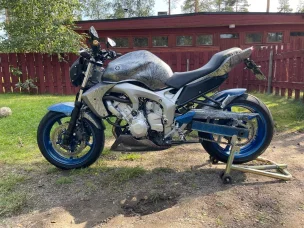 Yamaha FZ6-S