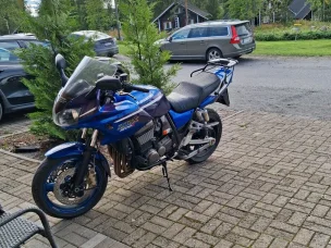 Kawasaki ZRX