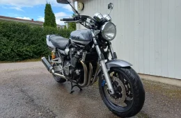 Yamaha XJR