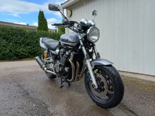 Yamaha XJR