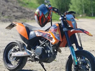 KTM 690