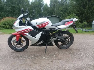 Yamaha TZR