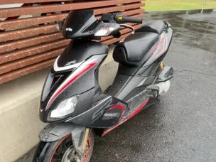 Aprilia SR