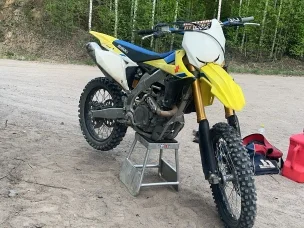 Suzuki RM-Z