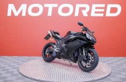 Yamaha YZF-R1