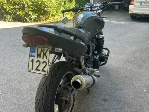 Kawasaki ZR-7