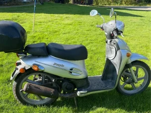 Kymco People