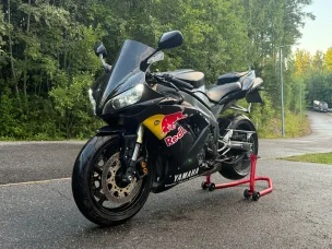 Yamaha YZF-R1