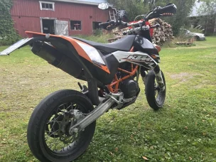 KTM 690