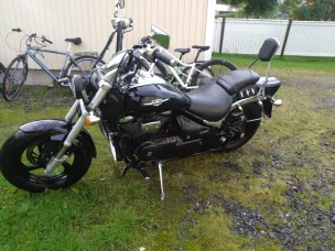 Suzuki Intruder