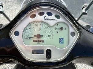 Vespa LX