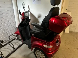 Pyrkijä E400