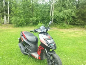 Aprilia SR