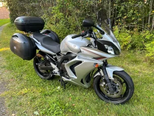 Yamaha FZ6-S