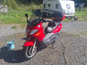 Piaggio X9