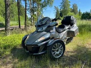 Can-Am Spyder