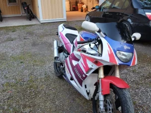 Yamaha TZR