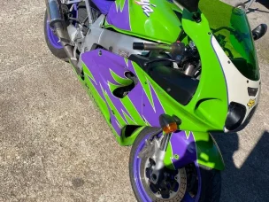 Kawasaki ZX-7R