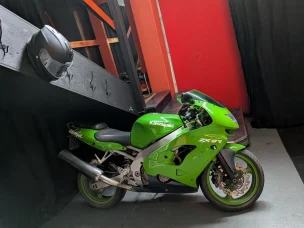 Kawasaki ZX-9R