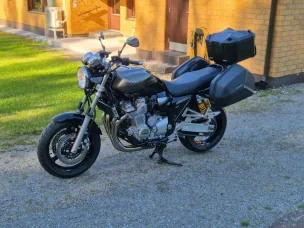 Yamaha XJR