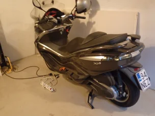 Piaggio X10