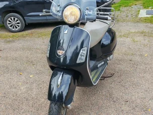 Vespa GTS