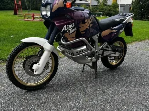 Honda XRV