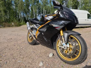 Aprilia RSV