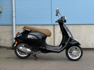 Vespa LX