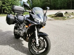 Yamaha FZ6-S
